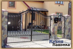 Ковані брами (ворота) - кузня Лаврика, Львів