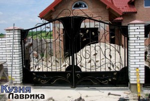 Ковані брами (ворота) - кузня Лаврика, Львів